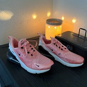 Airmax 270s Pink Youth size 7 - woman’s size 8.5
